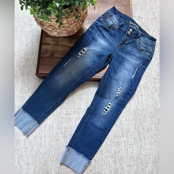 Cuffed Jeans - Picture 2 of 6